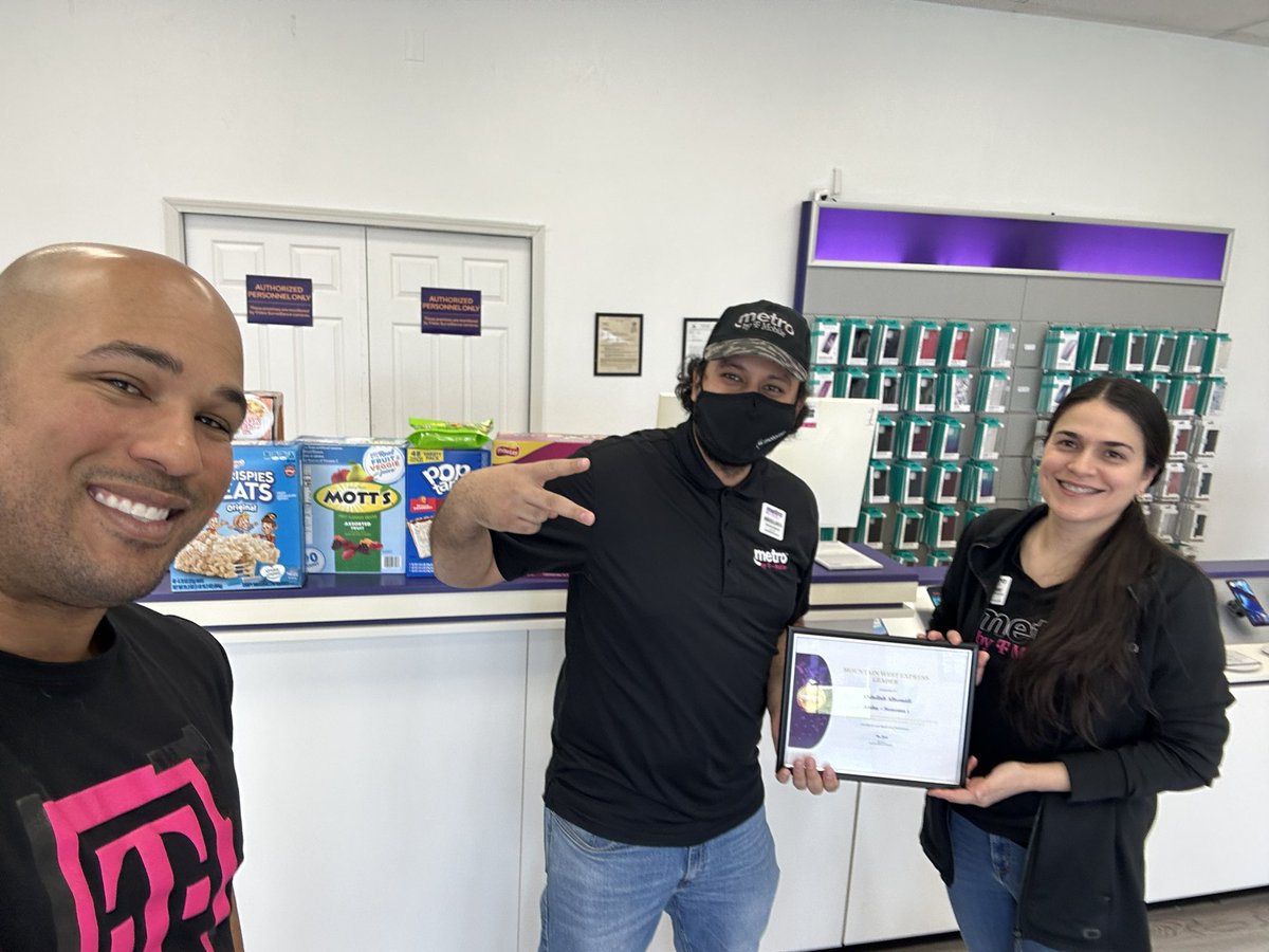 A fond farewell to the Aloba Vallejo team! I couldn’t miss the chance to say thank you to Abdullah and the Sonoma 1 team for a kick ass tax time performance finishing in the top 10% of the company! @RyanGardner257 @dianelegaspi <a href="/JamesLeeWW/">James Lee</a>