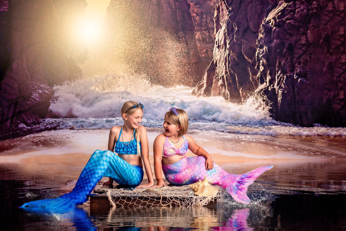 Stefwphoto's tweet photo. Who wants to be mermaids?!  #minisessions #summeriscoming #Summer2023 https://t.co/yW4om00mXj