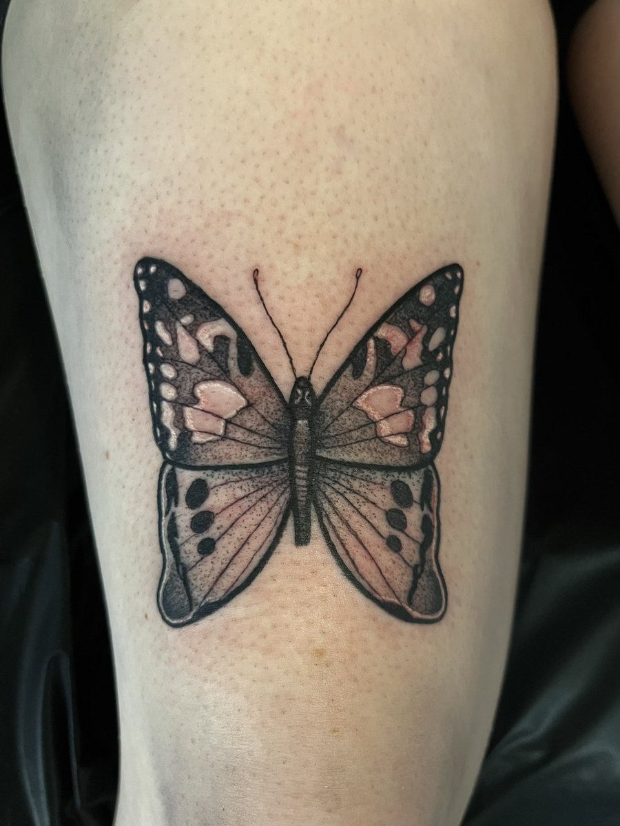 emillztattoo's tweet photo. haven’t posted tattoos on here in a while but here are some recents 🙂 https://t.co/jW4daonmwg