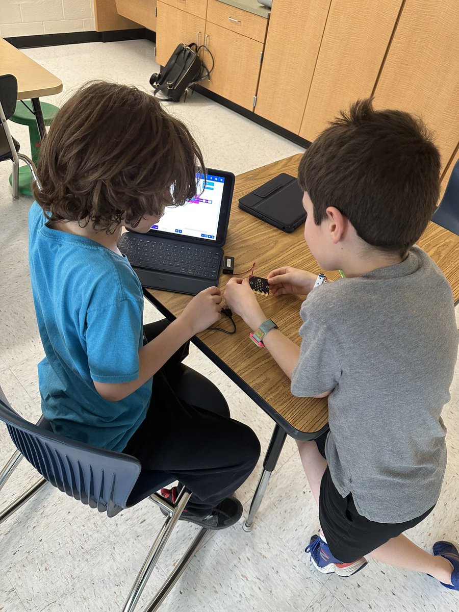 Sam Zang tweet media