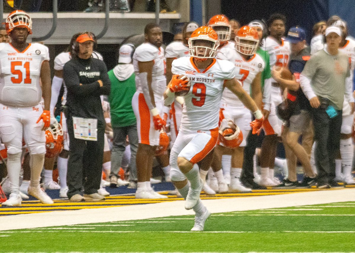 🚨<a href="/CGSAllStar/">The College Gridiron Showcase</a> Pro Day Result:

✅<a href="/ChrestCody/">CodyChrest</a> of <a href="/BearkatsFB/">Sam Houston Football</a> 

HT: 6003
WT: 193

40: 4.38 (🚨would have been 3rd among WR’s at combine)
Bench: 16 reps (✅ T-6th)
3C: 6.77 (🚨2nd) 
SS: 4.12 (🚨T-2nd)
Vertical: 38” (✅ 7th)
Broad: 10-5 (✅ T-10)

#CGS2023