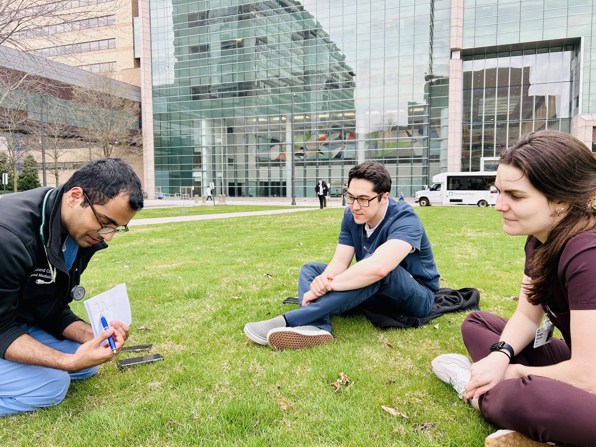 Paige Gurizzian, MD (@paigegurizzian) on Twitter photo enjoying the warm weather while learning about diuretics and natriuresis from the awesome <a href="/ayalamanMD/">Ani Yalamanchali</a> <a href="/CCF_IMCHIEFS/">Cleveland Clinic IM</a> enjoying the warm weather while learning about diuretics and natriuresis from the awesome <a href="/ayalamanMD/">Ani Yalamanchali</a> <a href="/CCF_IMCHIEFS/">Cleveland Clinic IM</a>