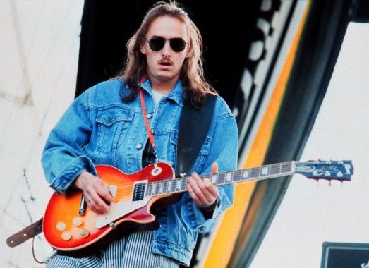 Happy birthday to my guitar hero mike mccready seriously one of the coolest mfs to ever grace this earth 