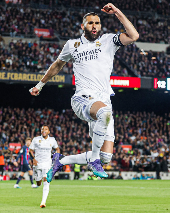 Fs-pUfBWAAMfRyF?format=png&name=small