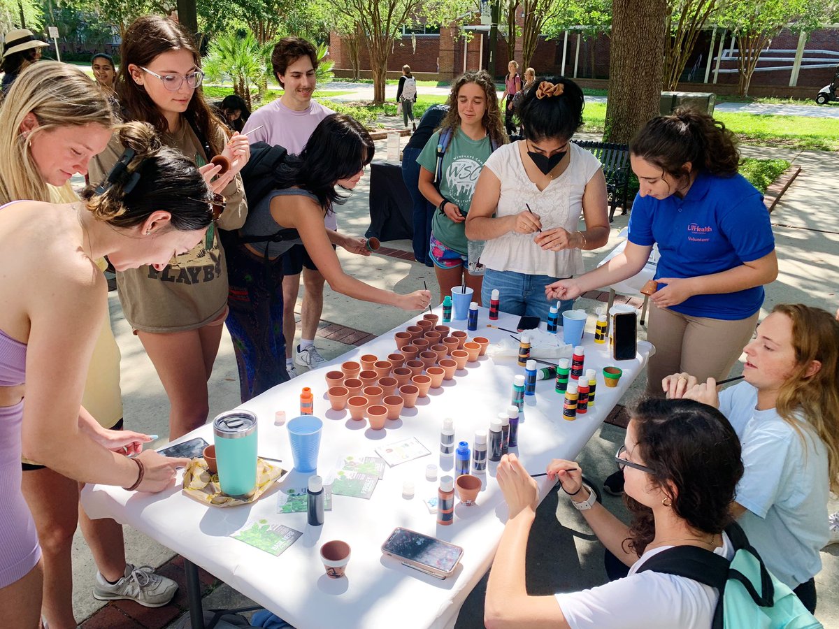 Our Arts in Health Celebration Event for National Public Health Week was a success!

It was so great encouraging people to take a moment to be creative today😊

Thanks to @UFCAM + @UFPHHP for collaborating on such an uplifting event!

#NPHW #ArtsInPublicHealth