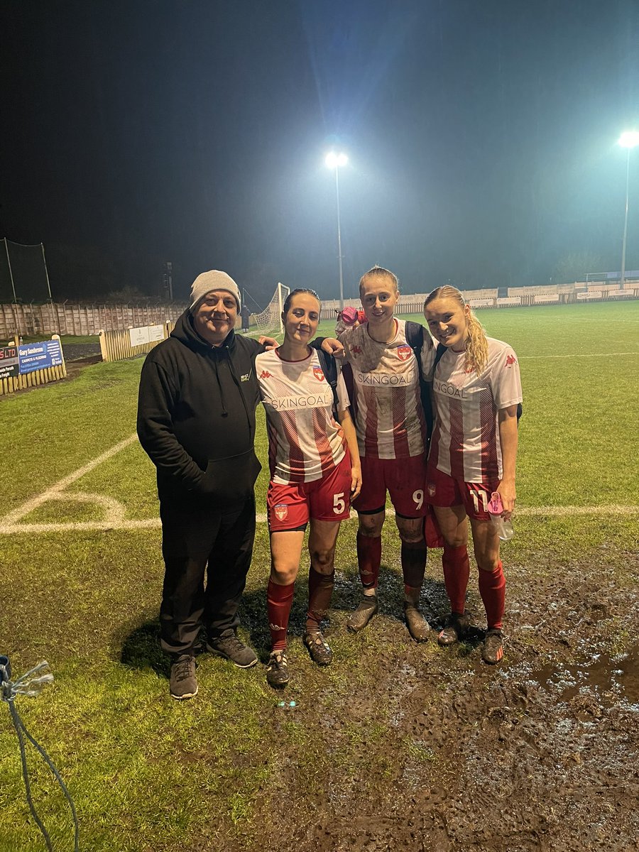 Final score at Atherton sees a very spirited performance from <a href="/CheadleStingers/">Cheadle Town Stingers</a> 
 Dev team as they lose to the odd goal in three. Two down at halftime but a great <a href="/elliedoggett12/">Ellie Doggett</a> goal reduced the deficit but despite a few chances they just couldn’t find the equaliser.
