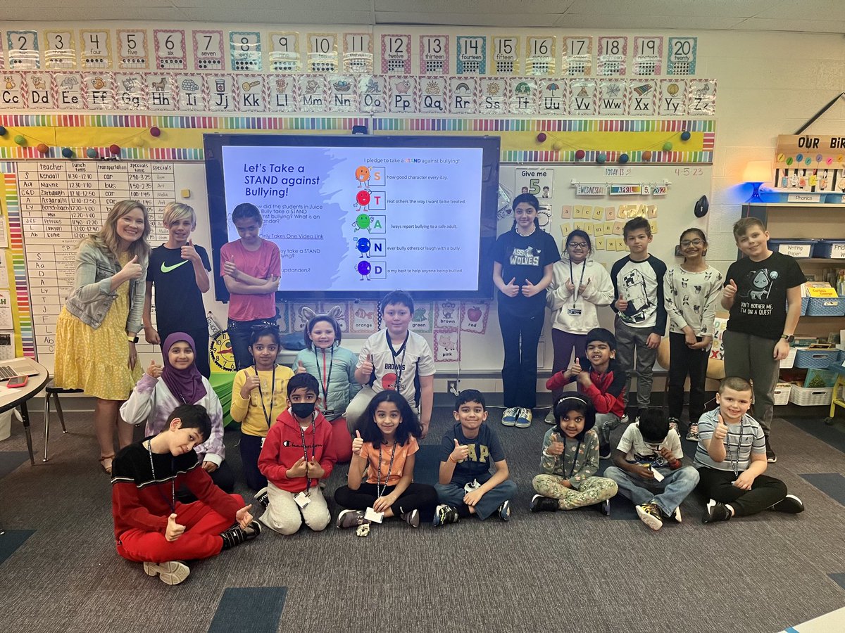 MJansenAD's tweet image. ⁦@WassWolves⁩ pledged to take a STAND against bullying during Wolf Packs. #upstanders #wasswolvesway