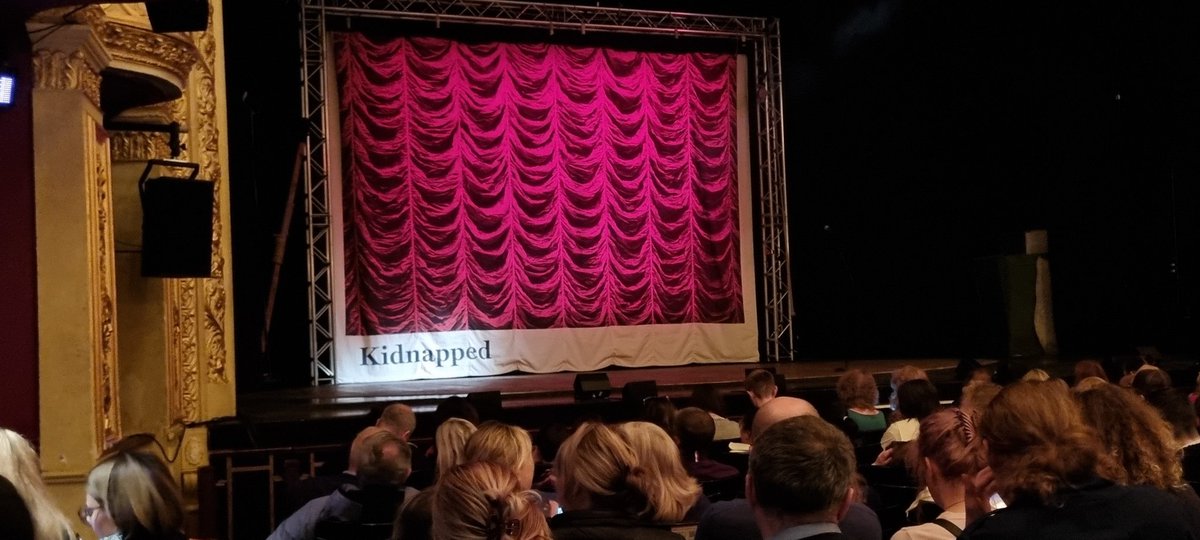 Something different this week for our Bronze DofE   a visit to the Theatre Royal Glasgow for the opening night of Kidnapped 🎭.  Thanks to Lyndsay <a href="/Fearless_Scot/">Fearless Scotland</a> and Gillian <a href="/NTSonline/">National Theatre of Scotland</a>  for the invitation 😀 <a href="/2020Whitehill/">whitehill parents 2020 🌈</a> <a href="/WhitehillSec/">Whitehill Secondary</a> <a href="/MsJDonaldson/">Jo Donaldson</a> <a href="/mcrpathways/">MCR Pathways</a>