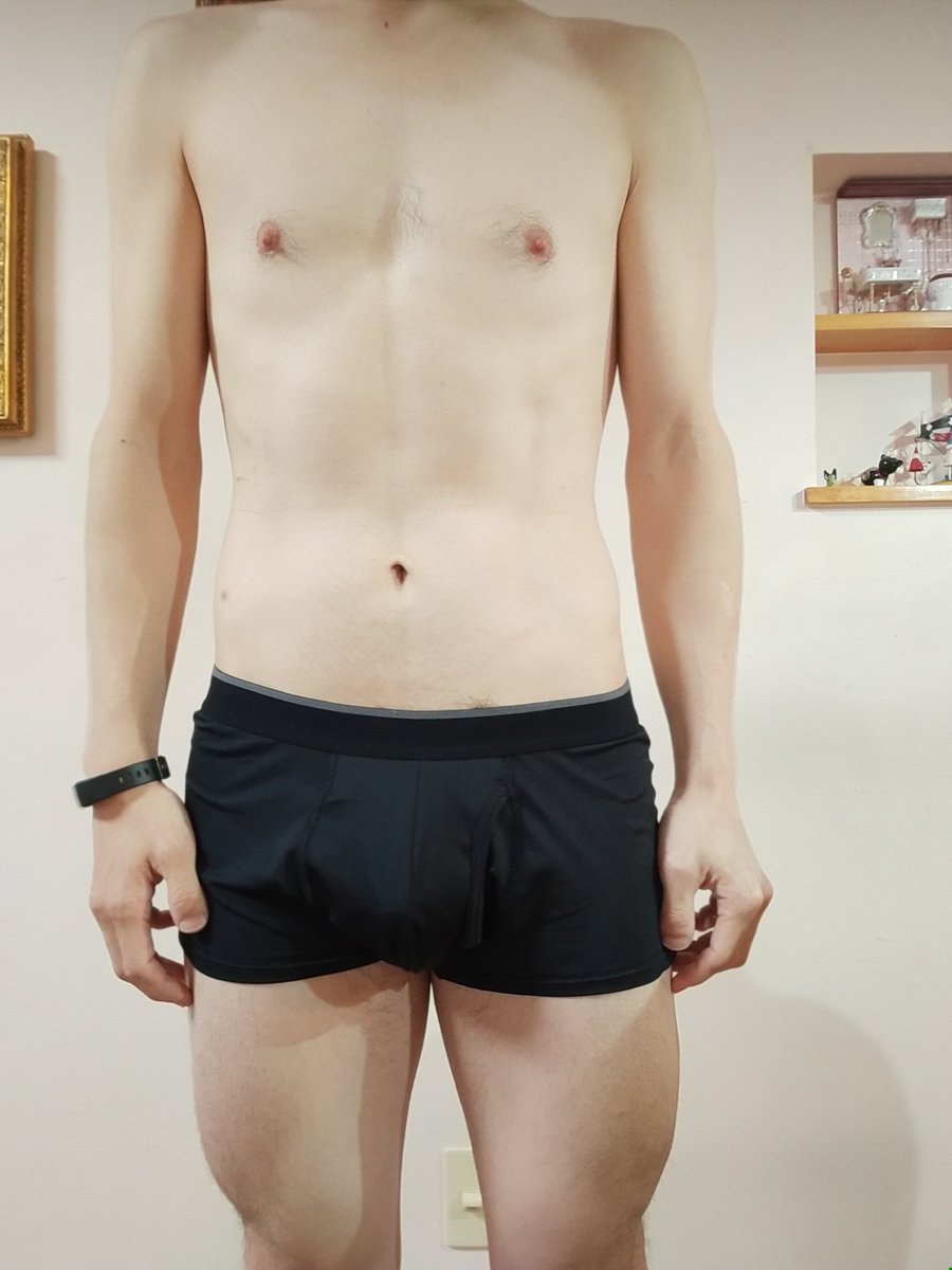 goshaclip's tweet photo. おはようございます！
とりあえず、69キロ代にリセット完了。ここからが本番です。
洗面台の照明が当たるところにたよってとっていたけど、、自然光でも少し腹の縦線、、、。わかり始めてきた。
おこの勢いで頑張ろう!
#筋トレ垢さんと繋がりたい 
#ダイエット垢さんとつながりたい https://t.co/29IbpxvLnZ