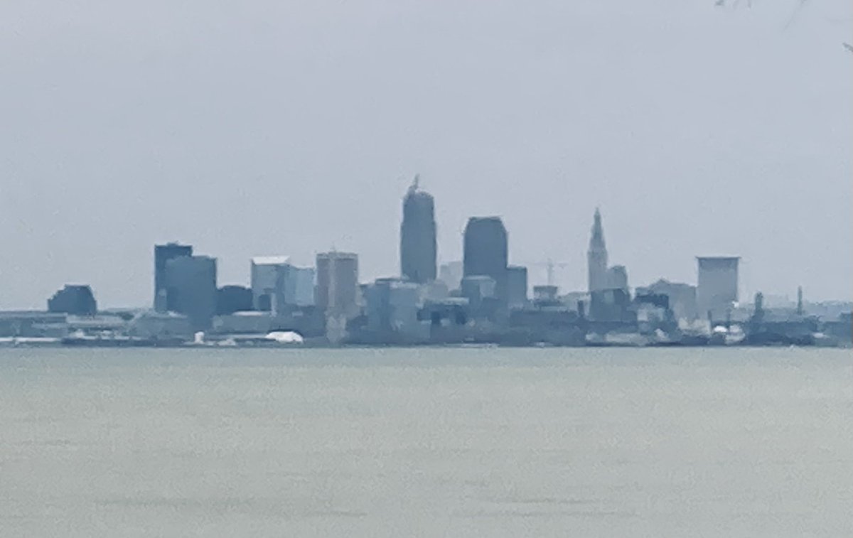 MartyCader's tweet photo. Managed to get in a quick lap thru #Lakewood today. With a stop at the #SolsticeSteps to check out the lake. The wind beat me but I beat the rain! @Bike_CLE @DebbieBerryCLE @JohnBradburyII @steven_litt https://t.co/jKwzxgkhK1