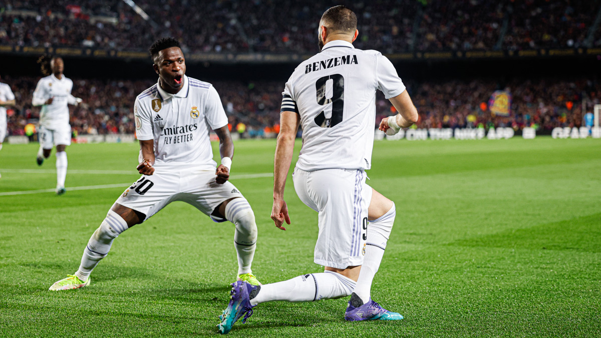 realmadrid's tweet photo. Hola. https://t.co/J1DS86Vd6K