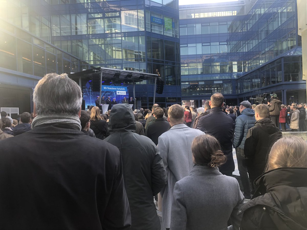 Über 1 Milliarde Ergebnis in 2022 und großartiges Townhall mit so vielen #BayernLB Mitarbeitenden