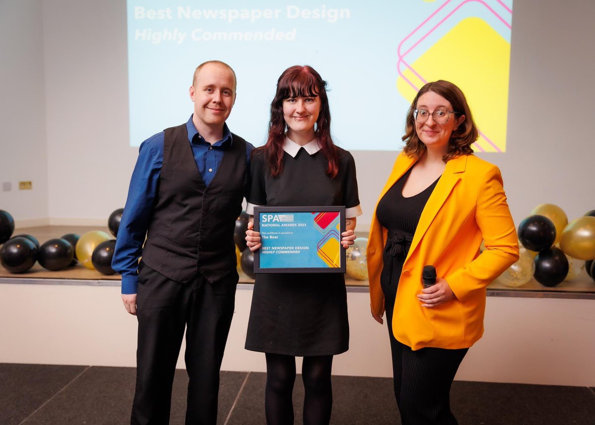 Seven (they/them) tweet media