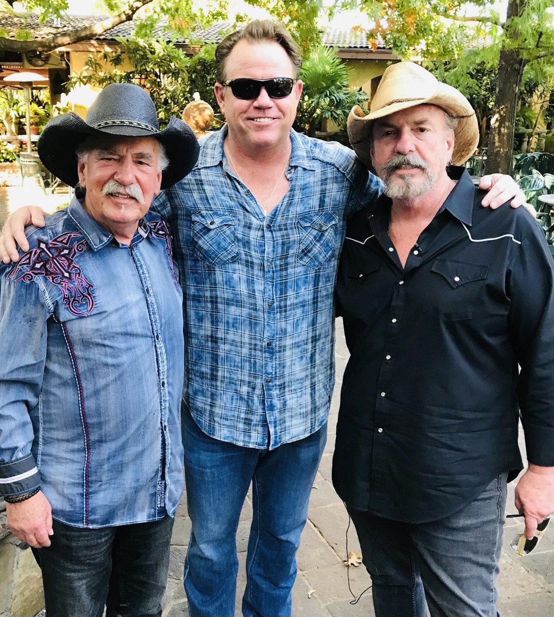 BellamyBrothers's tweet photo. Happy Birthday shout out today to our our buddy @PATGREENMUSIC. #waveonwave https://t.co/IEjLEElFPU