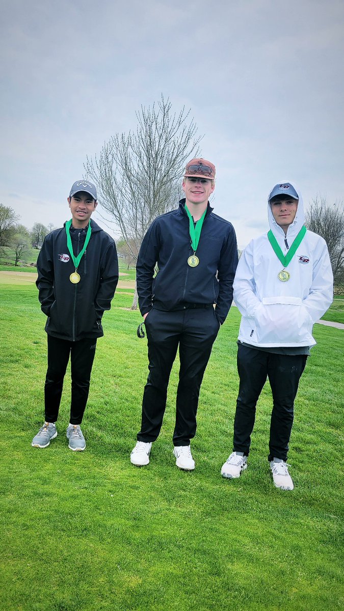 logroggolf's tweet photo. SCHS Golf Tournament at Payne Stewart today. LR took 3rd Place out of 23 schools! Brady Goodson tied for 3rd and Ryder Randles tied for 6th on the main course
 
Par 3 Challenge LR swept the top spots! Lane Helmig 1st, John Mantala 2nd, Ryder Hall 3rd https://t.co/3fxCFd2jz5