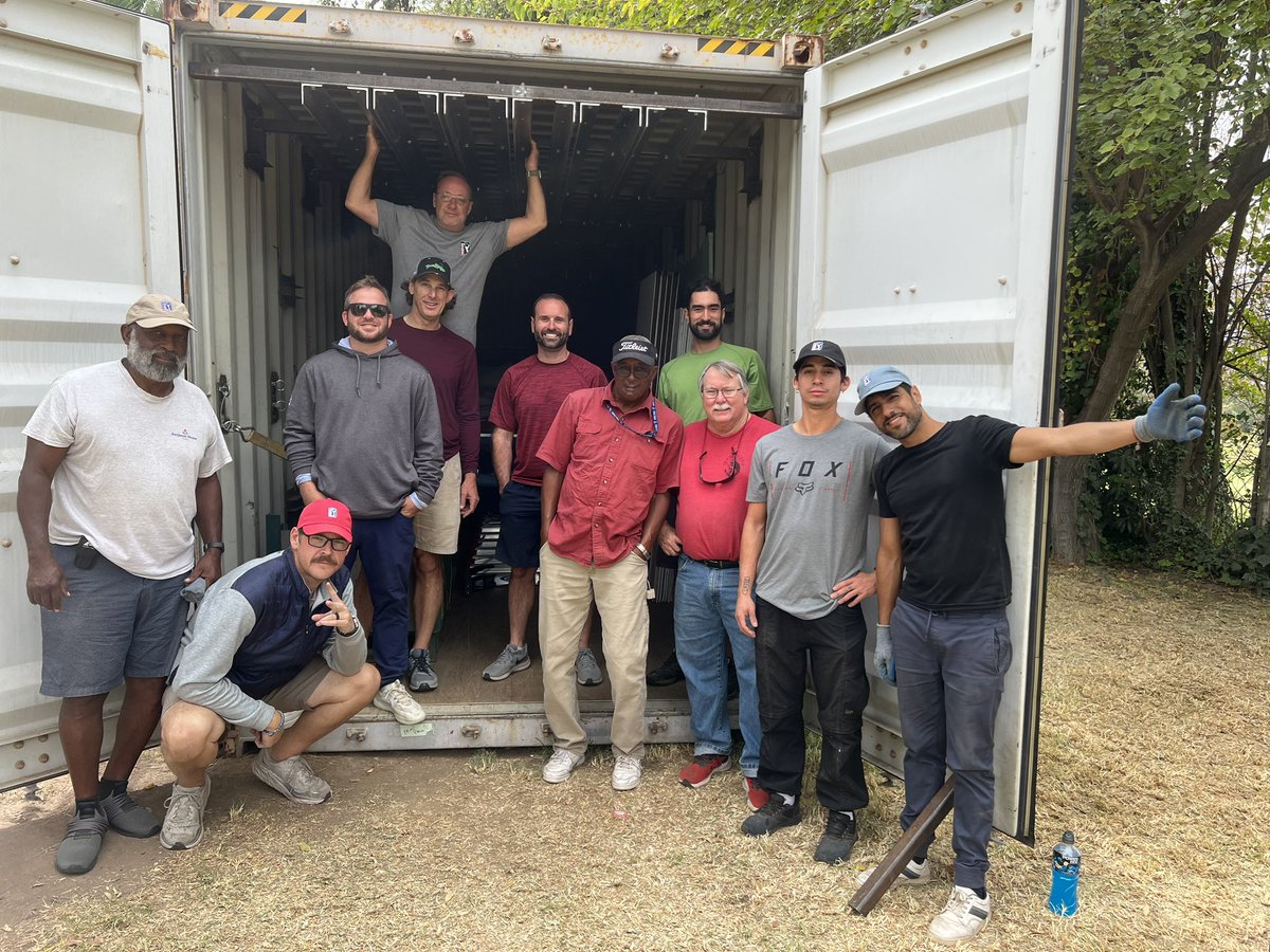 truckkarma's tweet photo. It was fantastic to see old friends and make new friends these last two weeks here for the @CHILEclassic @KornFerryTour we appreciate Alejandro, Lukas, Rodrigo, Lorenzo, Diego and Nico! #friendsalways #family https://t.co/9s9WpLUq5E