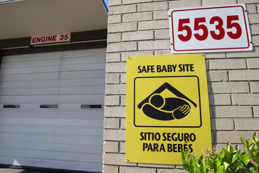 HoustonFire's tweet photo. Just a friendly reminder: All @HoustonFire stations acknowledge the Safe Haven law, also known as Baby Moses law. This gives parents who are unable to care for their child a safe &amp; legal choice to leave their infant with a firefighter, while remaining anonymous. @FireChiefofHFD https://t.co/QGnvwlAGDi