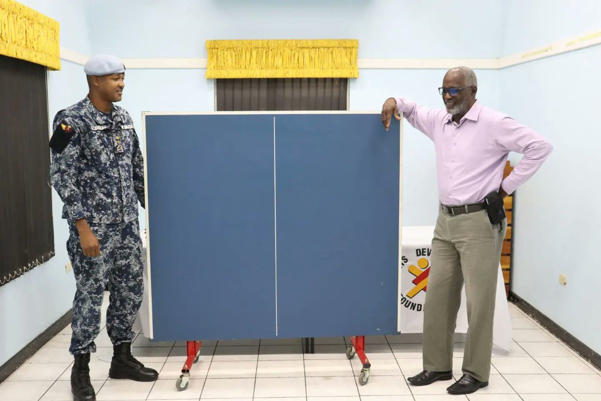 JDFSoldier's tweet photo. #Repost @sdforgjm
——
Capt. Darrell Gordon of the Jamaica Defence Force (JDF) receives a table tennis board, balls and rackets from Mr. Denzil Wilks, General Manager of the Sports Development Foundation.
#jamaicadefenceforce #sportsdevelopmentfoundation #upnext #tabletennisja https://t.co/TdCg0VrhWh