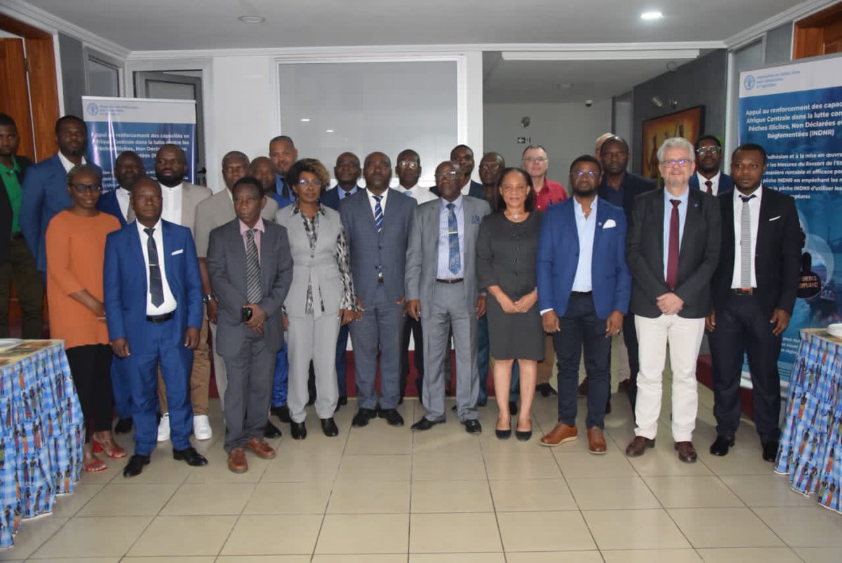 kinadjian's tweet photo. Ouverture de l'atelier sous regional FAO COREP de renforcement des capacités de l'Afrique Centrale dans la lutte contre le fléau des pêches Illicites, Non Déclarées, Non Réglementées. DOUALA 🇨🇲
#AMREP #FAO https://t.co/FMtCtOc6Nx
