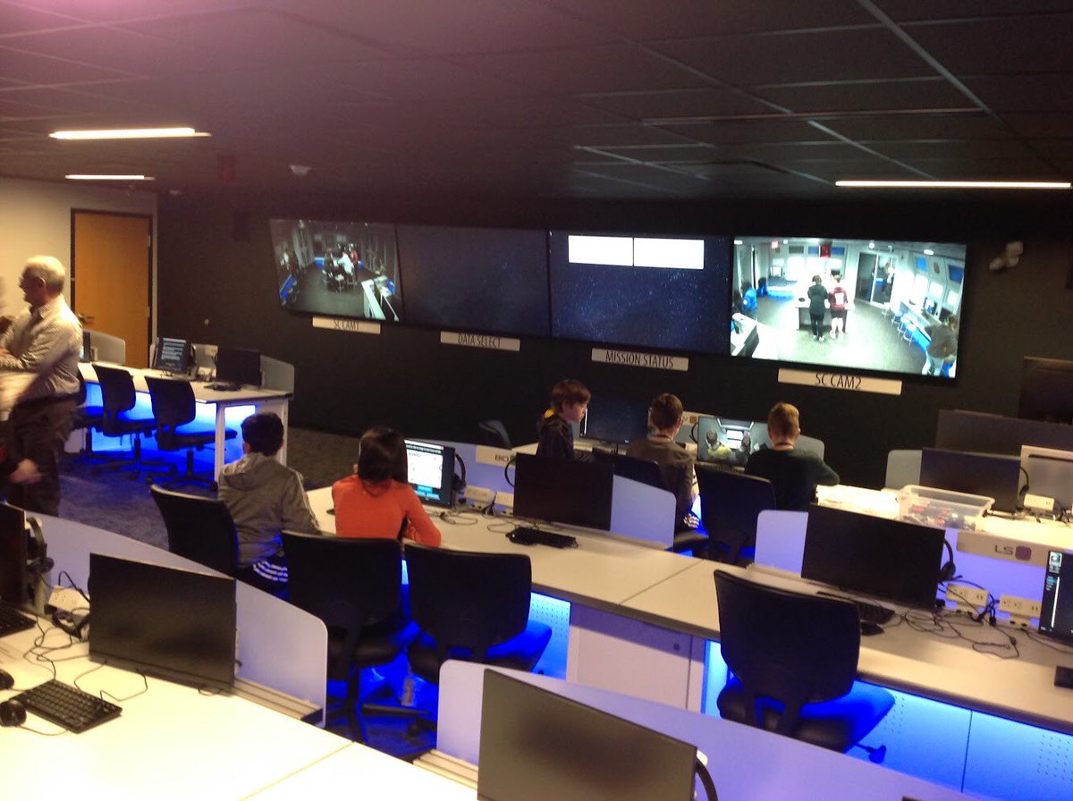 eastmansara's tweet image. Best. Field trip. EVER! In a lunar quest, students had to collaborate and communicate to launch astronauts to the moon, assemble a rover, and explore a lava tube. Highly recommend @ChallengerCtr for a memorable experience. #gmisrocks #mifflinsd