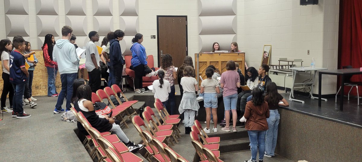 How lucky am I?! Not only do I have a great group working on #SpongeBobthemusical , but I have 2 of my favorite students (high school freshman and sophomore) return as my music directors!! ❤️ Keri O. &amp; Sophia R. #beelitewms #rtbwms <a href="/HumbleISD_WMS/">Woodcreek Middle</a> <a href="/HumbleISD_SCHS/">Summer Creek High</a> <a href="/thescplayhouse/">SC Playhouse 🐾</a>
