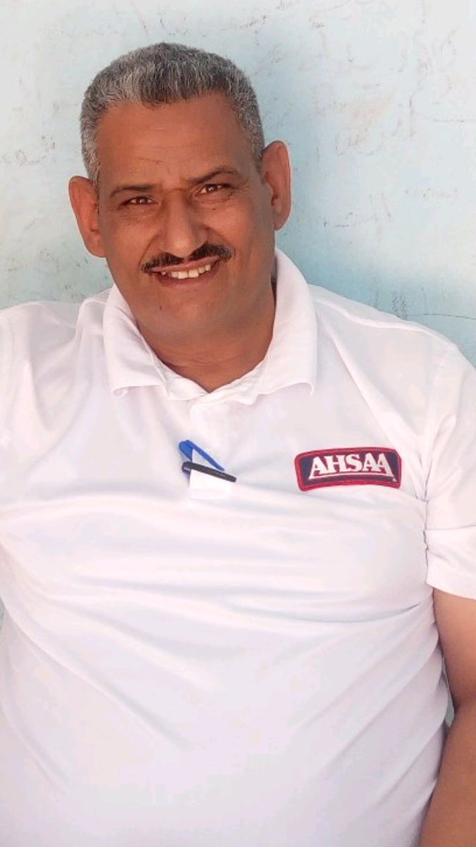 Mostafa14264181's tweet photo. برغم كل الوقت اللي عدا ، إلا أن أحساسي بـ بابا بيزيد مبيقلش، يعني لسه عقلي و قلبي متعلقين بأخر كام موقف، بأخر كلام سمعته بأخر نظره ،بأخر لمسه لأيده وطبطبه على كتفي ،لسه بعيش جوا ذكرياتي معاه يومياً، الأب فـ حياة أبنه مبيتنسيش، مهما عدي سنين، وأنا بابا أعظم من أنه يتنسي ❤️ https://t.co/lFnpJW3unQ