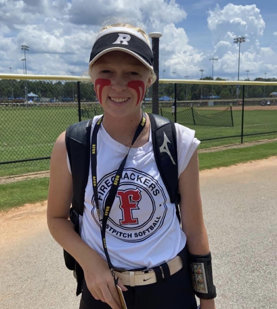 Firecrackers Quinlan tweet media