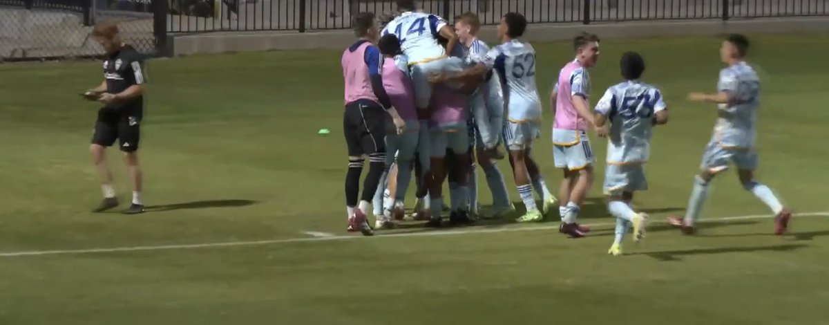 Alex Calder tweet media