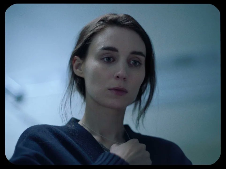 CinefilaTM's tweet photo. I Get Overwhelmed — Dark Rooms https://t.co/UjKE19sRSF