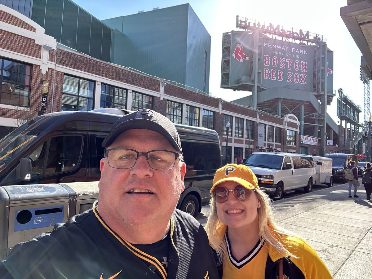 Hey, <a href="/theFortMcKenry/">Michael McKenry</a> , we’re in section 7. Send Robbie. We’re not the only Buc fans here.