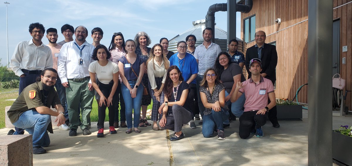 bioAffinity's tweet photo. #bioAffinity hosted #UTSA #biotechnology masters #students today. The agenda included a #CyPathLung demo &amp; an opportunity to ask our science team and CEO questions about #careers in #biotech. #science #Biotechnology  #cancerdiagnostics #lunghealth #lungcancer #STEM #lungcancer https://t.co/EydjqmMQ7A