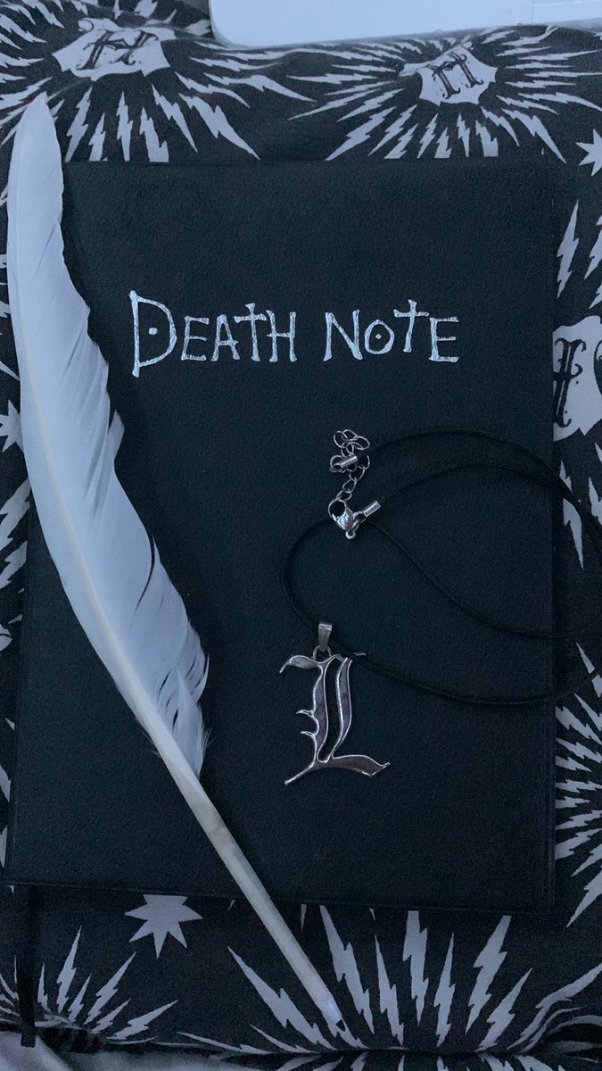 betts_imogen's tweet photo. @ItsSelium when I told you I am obsessed with death note on your stream😂😂 I have a death note 😂 https://t.co/tzTLzhPFPC