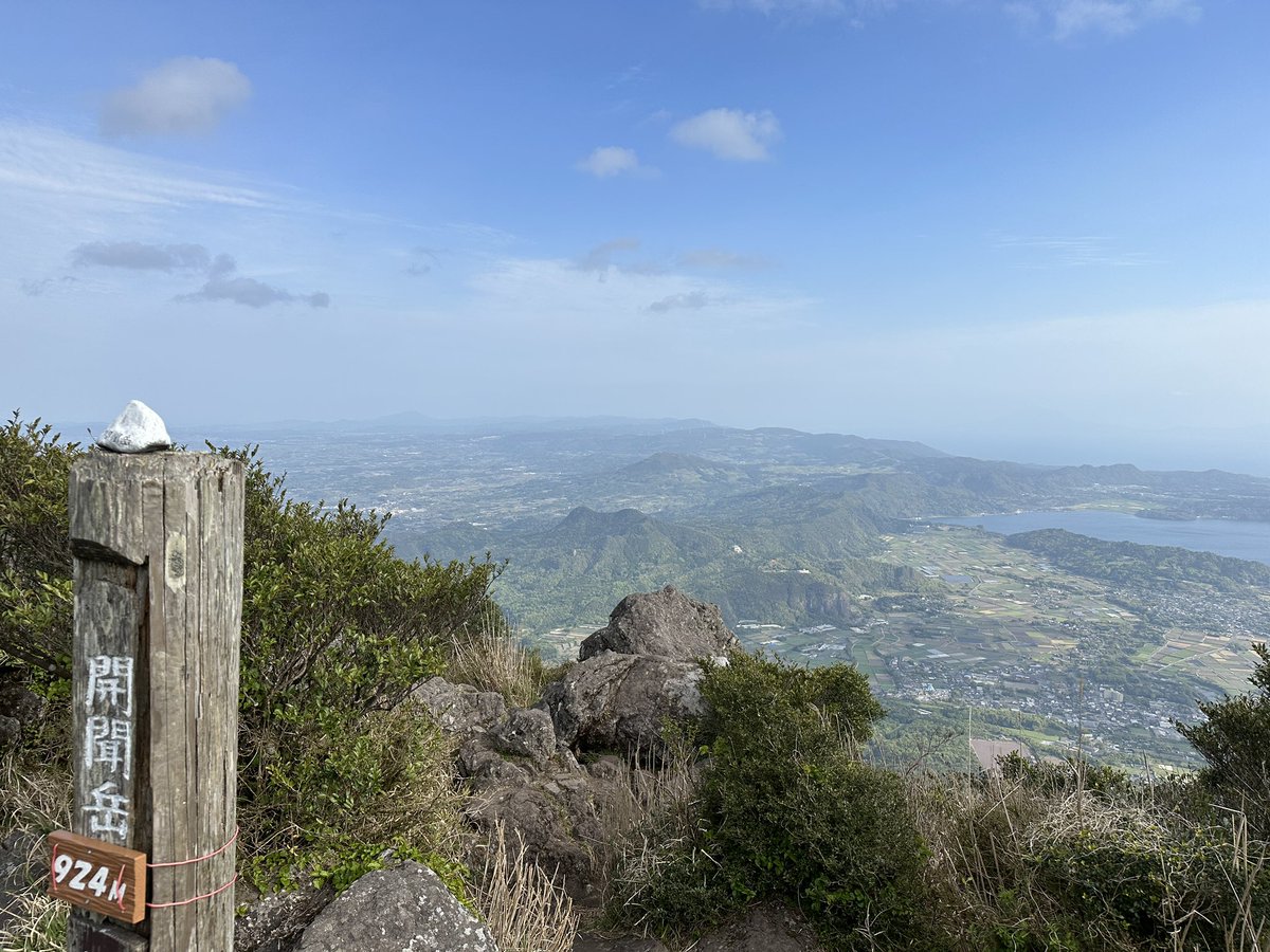 やまこ tweet media