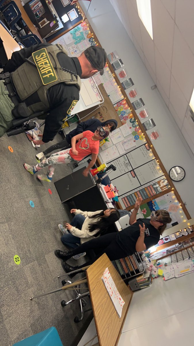 Allie Kelly tweet media