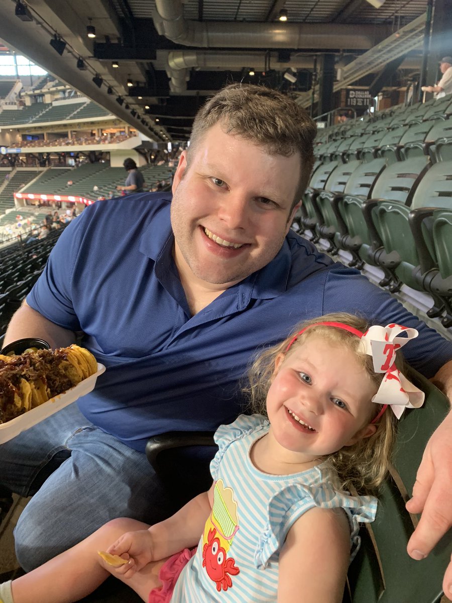 Evan_Chayse's tweet photo. Adeline’s first Rangers game! #globelifefaces https://t.co/PF5RrSQGJO