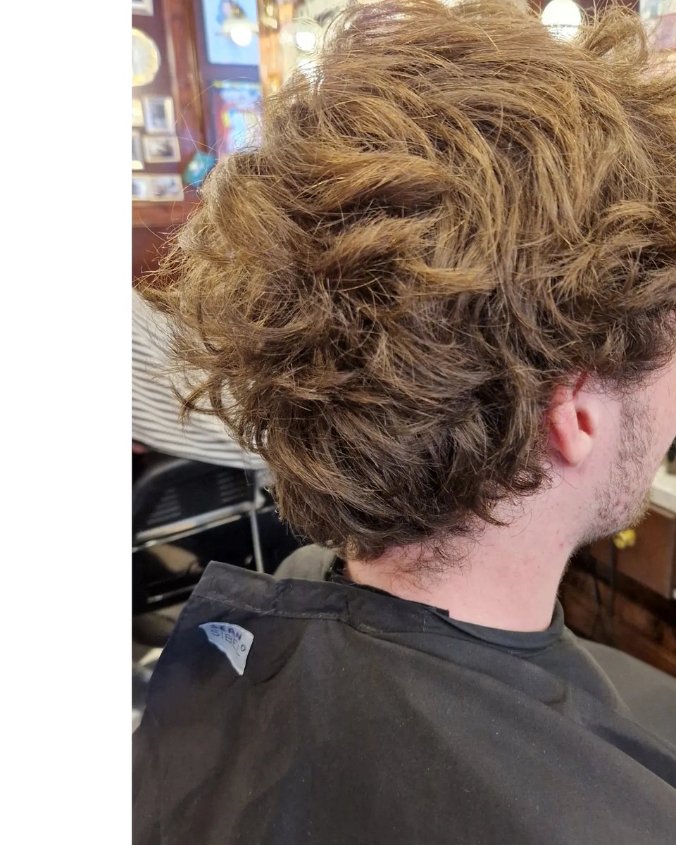 cambridgebarber's tweet photo. Some serious trimming today in the Stranmillis Shop.
Fiasco to #fade
#haircut #barber #mensfashion #hairstylist #menshair #menstyle
#fashion #streetfashion
#streetstyle #mensguide #bearded #Belfast #photooftheday
#barberlove #belfastlife #bestbarberinbelfast https://t.co/pcDxUvnIHB