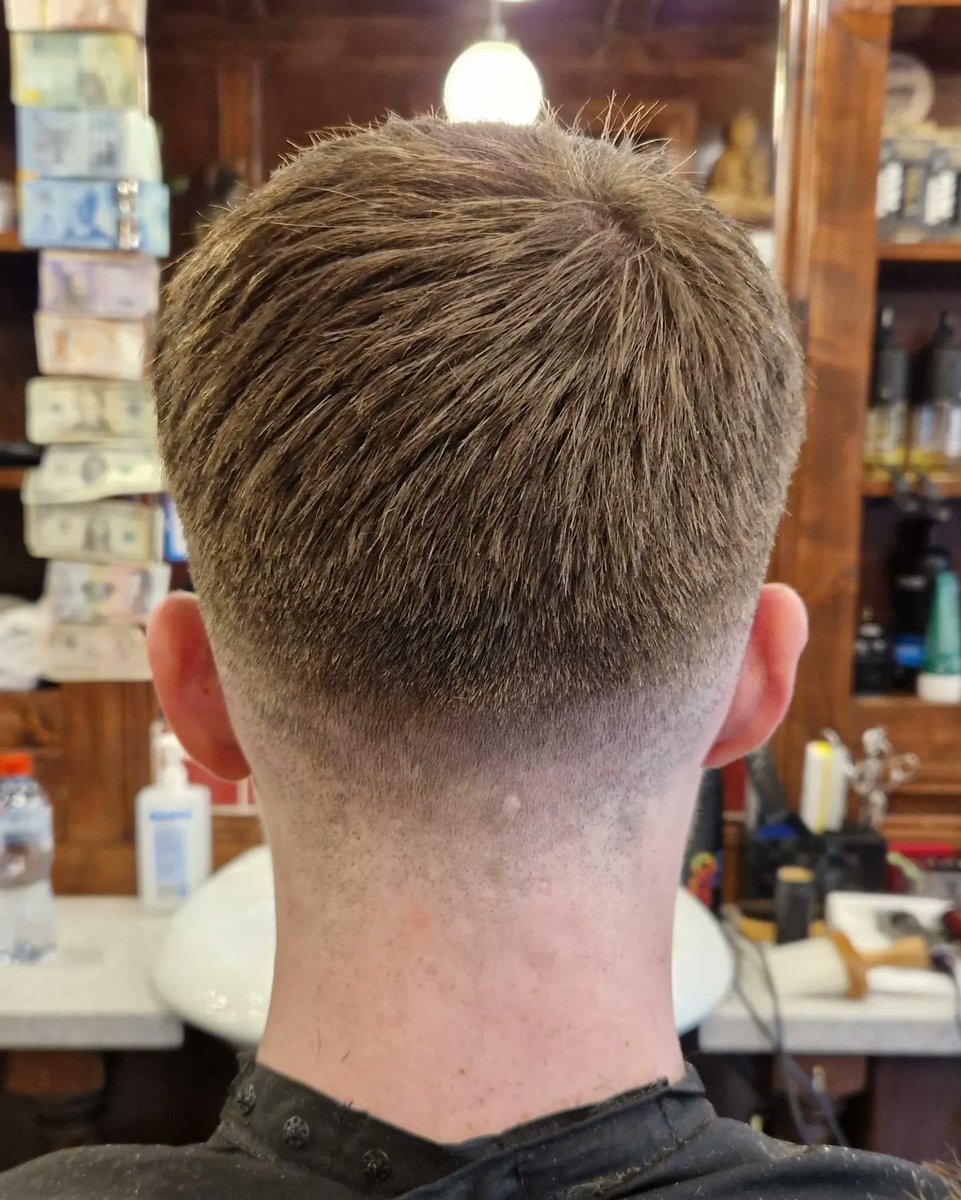 cambridgebarber's tweet photo. Some serious trimming today in the Stranmillis Shop.
Fiasco to #fade
#haircut #barber #mensfashion #hairstylist #menshair #menstyle
#fashion #streetfashion
#streetstyle #mensguide #bearded #Belfast #photooftheday
#barberlove #belfastlife #bestbarberinbelfast https://t.co/pcDxUvnIHB