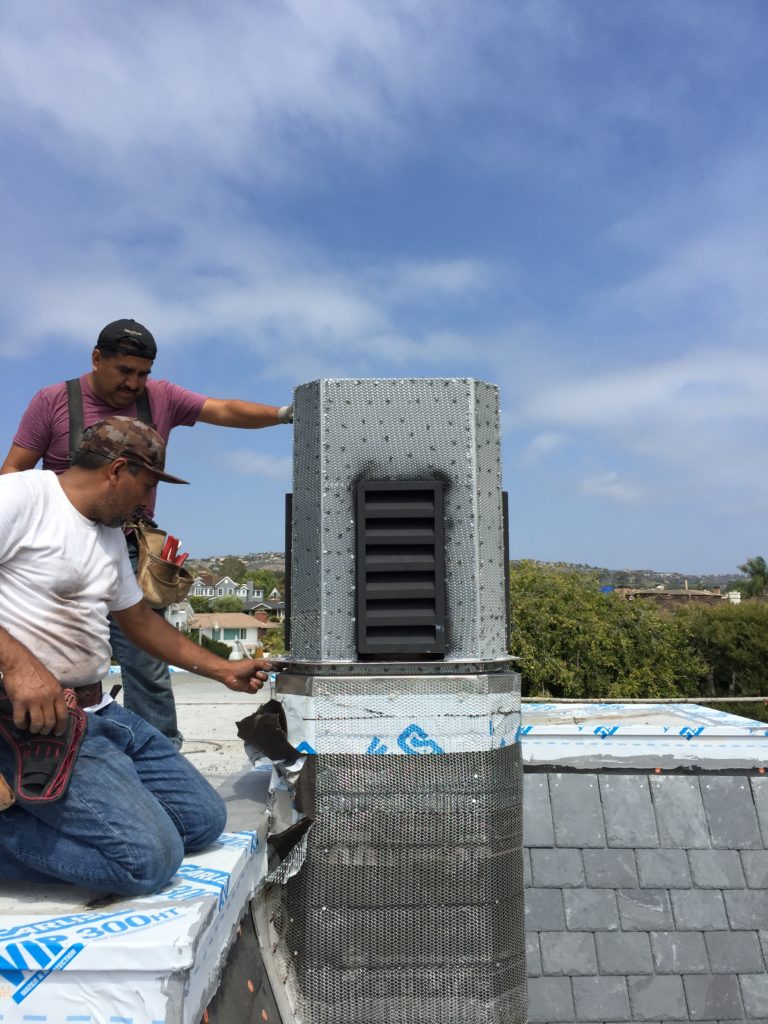 FireplaceOC's tweet photo. We have more than 30 years of experience creating unique direct vent and brick fireplaces that bring families together and provide a comfortable place to gather - https://t.co/dxvhhITr7M #fireplace #homeowner #customhomes #airflow #dreamhome #orangecounty https://t.co/UTcHfyLCKj