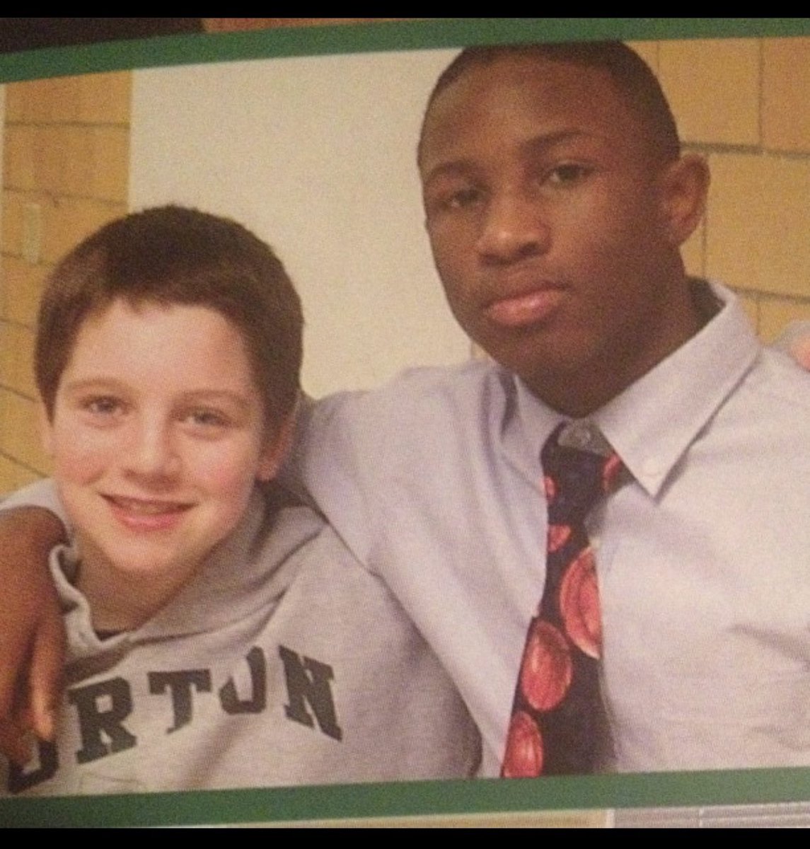 C__Dunn2's tweet photo. I just saw you last week dawg.. for the first time in years… I can’t believe this. You were such a great person. A true friend to me. I’m so glad I got to see you one last time. I don’t understand man. This life ain’t fair. I love you JoJo. ❤️ https://t.co/60JmUSJxTU