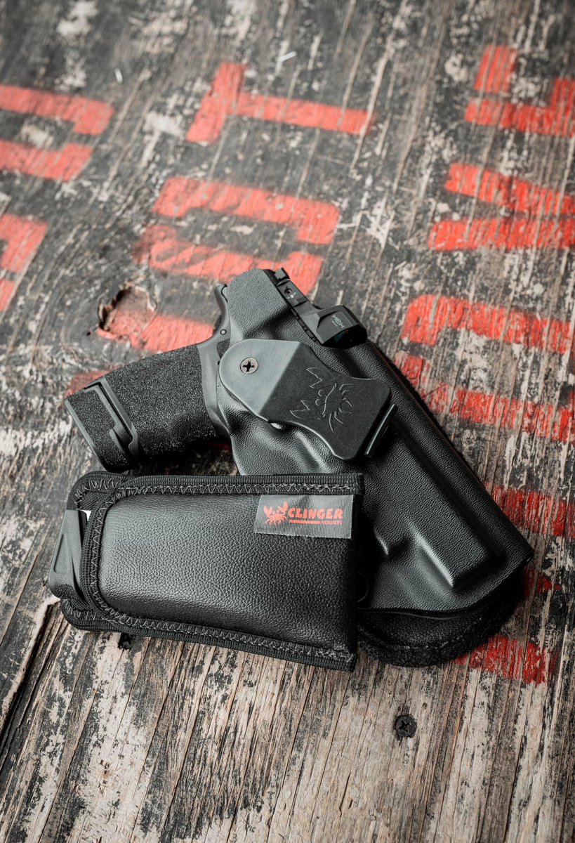 Our gear holster rocks! The clip rotates 365 for you to fine tune your ride height.  Get yours today. 🔥🔥

ClingerHolsters.com
#madeinarkansas #arkansasmanufacturing #clingerholstersareamazing #icarryclinger #gearholster #comfortcling