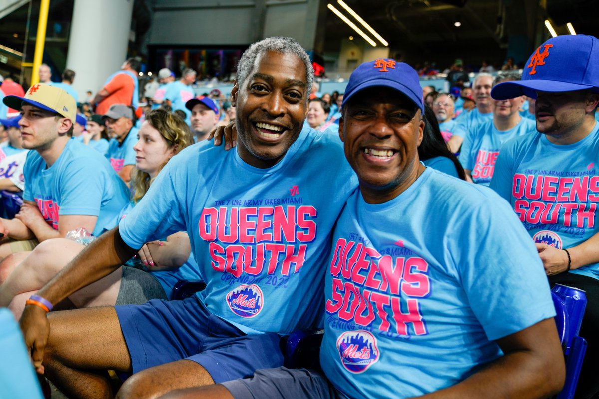 The7Line's tweet photo. The #QueensSouth photo album just went up on our FB page. Feel free to save and re-post, just tag us and @KillDrea. @The7LineArmy  #LGM https://t.co/4gpXwfAiR4