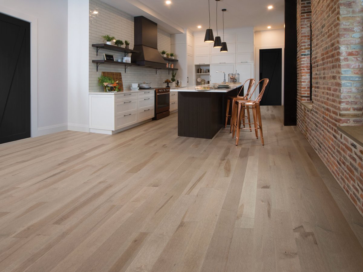 West Wind Hardwood tweet media