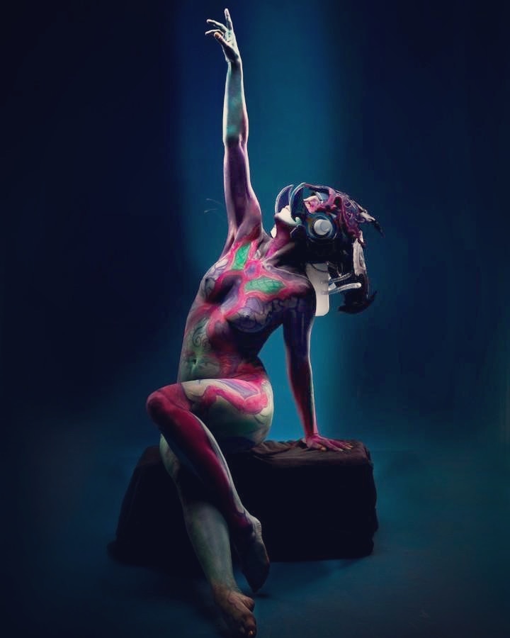 take me home! #bodypaint #bodypainting #nude