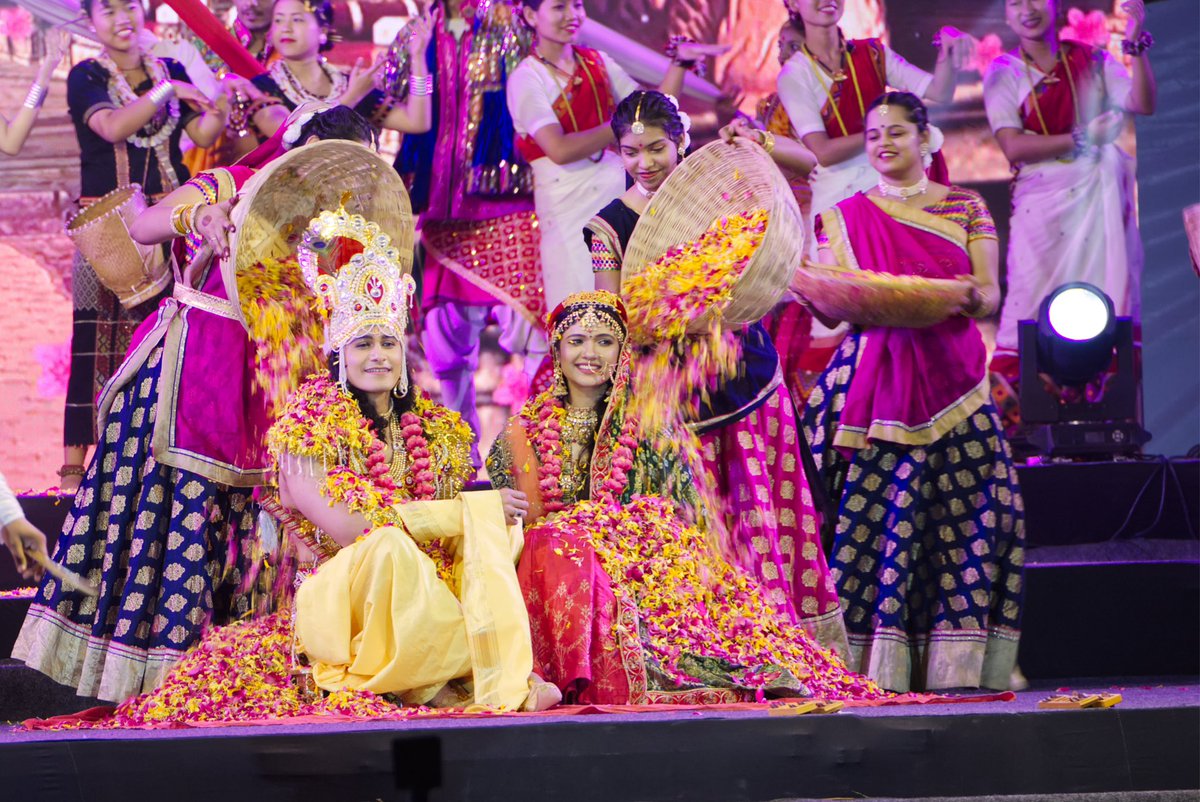 PemaKhanduBJP's tweet photo. Glimpses of closing ceremony of Madhavpur Mela 2023 at Devbhoomi Dwarka. The annual festival celebrates Lord Krishna’s marriage to Goddess Rukmini. https://t.co/ofbIeZrBzX