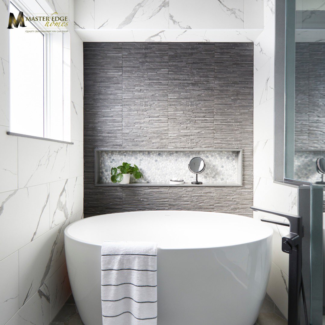 MasterEdgeHomes's tweet photo. The client requested a freestanding tub. We decided not to leave our client to fall back on the trends but to help them keep up with them.

Photographed by: @valeriewilcox

#bathroomdesign #freestandingtub #stonewall #accentwall #freestandingbath #bathroomrenovation #wetroom https://t.co/OlCwebtzT9