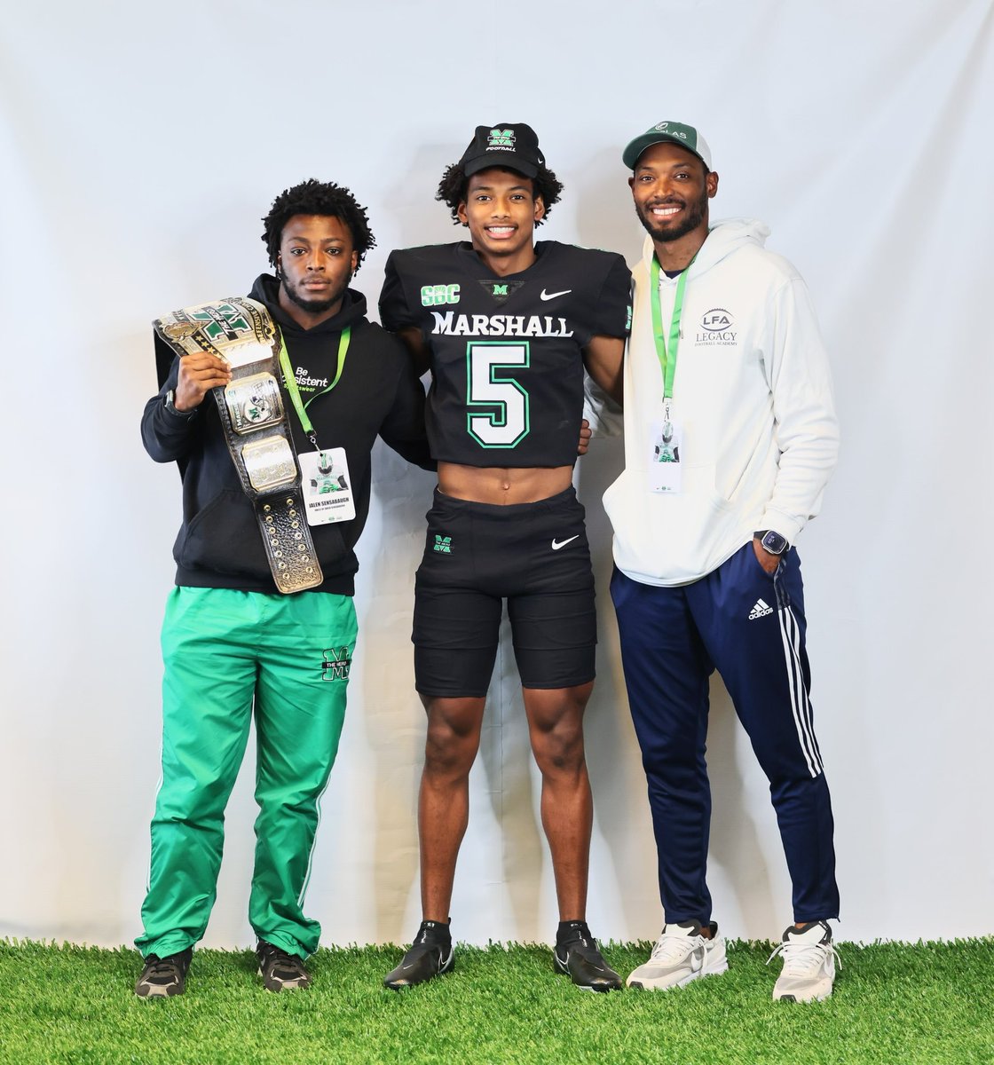 jsensabaugh2024's tweet photo. Saturday I was blessed with the opportunity to visit Marshall University!! After making some great connections and conversations with @WillDrewMU and @Co_Jackson21, I am beyond honored to say I have received my first Division 1 FBS Offer from @HerdFB https://t.co/24HcrrYgTO