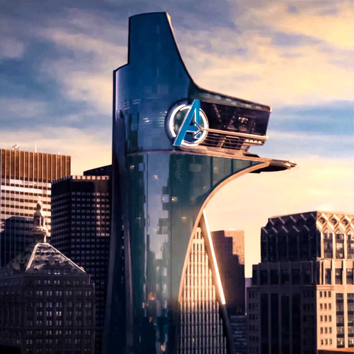 MCU_Direct's tweet photo. RUMOR: LEGO will reportedly be releasing a 5261-piece set of the #MCU's Avengers Tower, which would make it the biggest #Marvel set ever! Full details: https://t.co/XJh77n1c8d https://t.co/vKWm7ohW5G