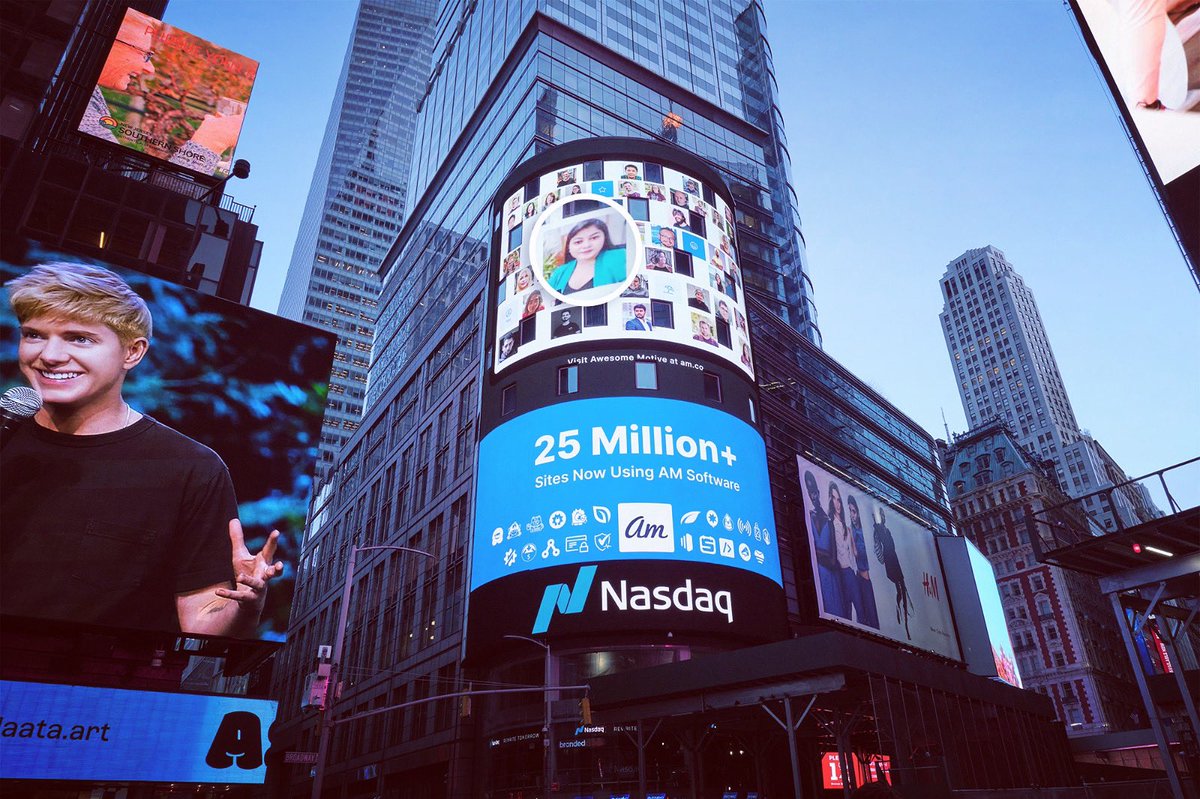 kaveribharali's tweet photo. Last weekend I was amongst the many faces that got featured on the Nasdaq billboard in Times Square, New York. Can’t be more proud to be part of my amazing team. #nasdaq #timessquare #25millionusers #milestoneachieved #awesomemotive https://t.co/UjIkoZqM42