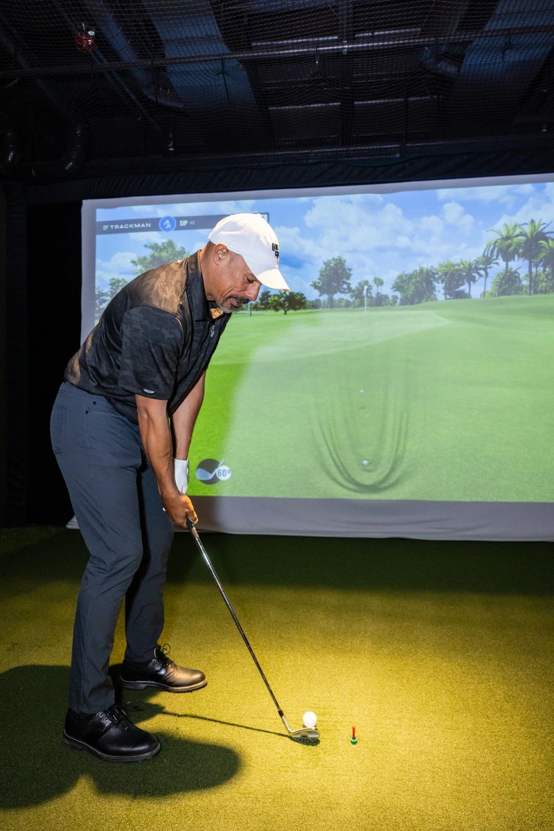 From tee to green, every moment you’re playing a round should bring a smile to your face -- after all, there are a lot worse ways to spend your day. #LinksClub #GolfSimulator