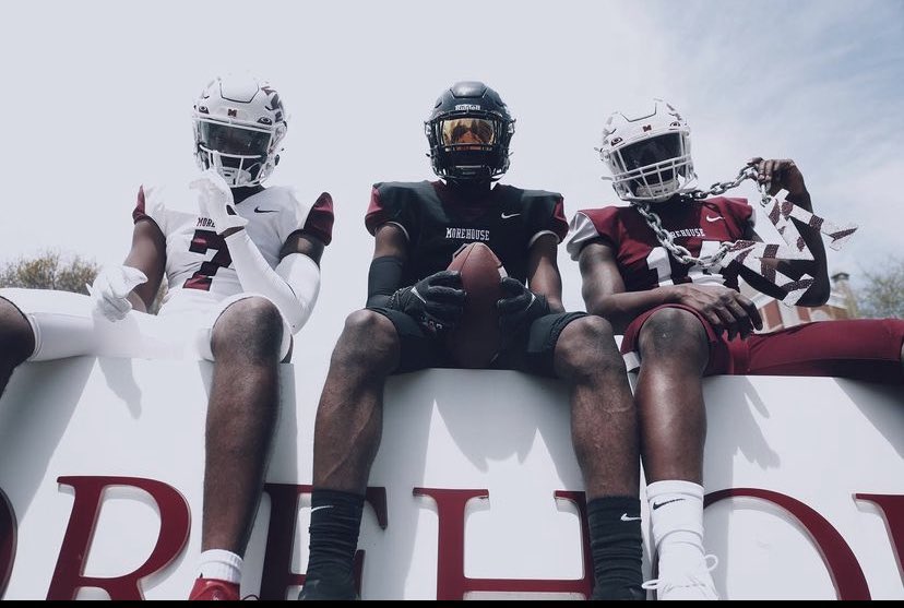 housenumba32's tweet photo. After a conversation with @Coachcalexander I am truly honored and blessed to received an offer to Morehouse University. https://t.co/rfM3xnJ14r